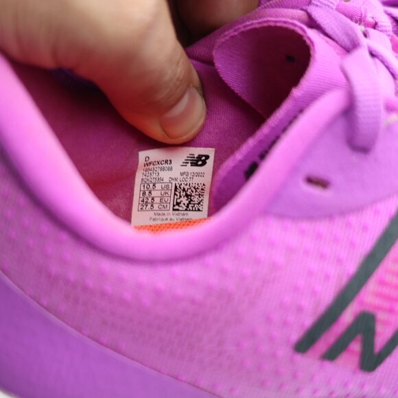 New Balance FuelCell Rebel v4 Women's 10.5 D Neon Dragonfly Running Sneakers - Picture 3 of 9